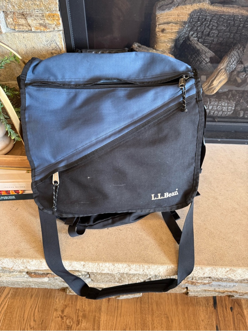 L.L. Bean Vintage Navy Blue and Black Men's Messenger Bag